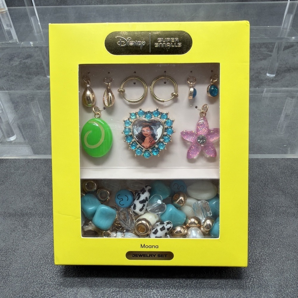 Disney Super Smalls DIY Jewelry Set MOANA Kit Open Box